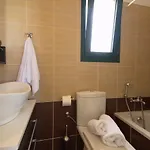 Yianna * Karavádhos